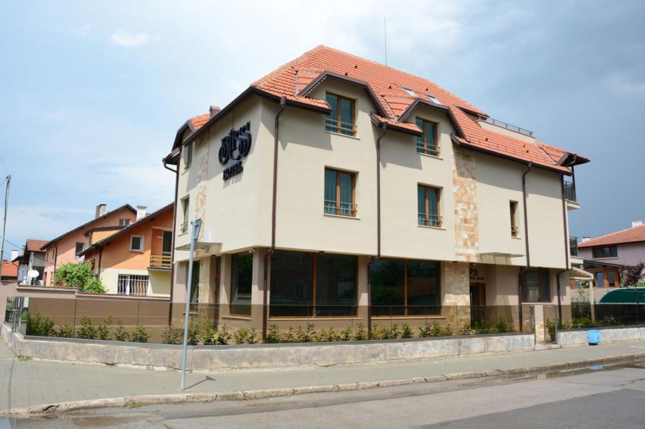 Хотел Bliss Kazichene Bagian luar foto